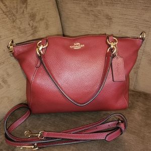 Small Coach Kelsey Pebble Leather handbag in wine/burgandy/rose